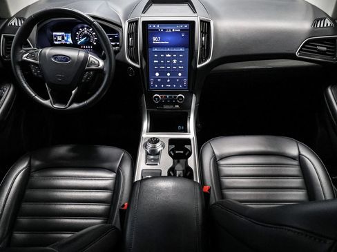 Certified 2024 Ford Edge SEL w/ Convenience Package AWD/4WD image 23