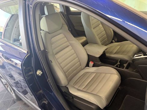 Used 2017 Honda CR-V LX image 23