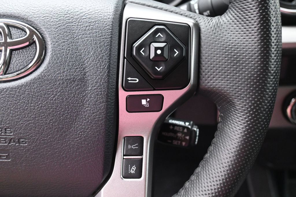Used 2023 Toyota Tacoma SR5 AWD/4WD image 18