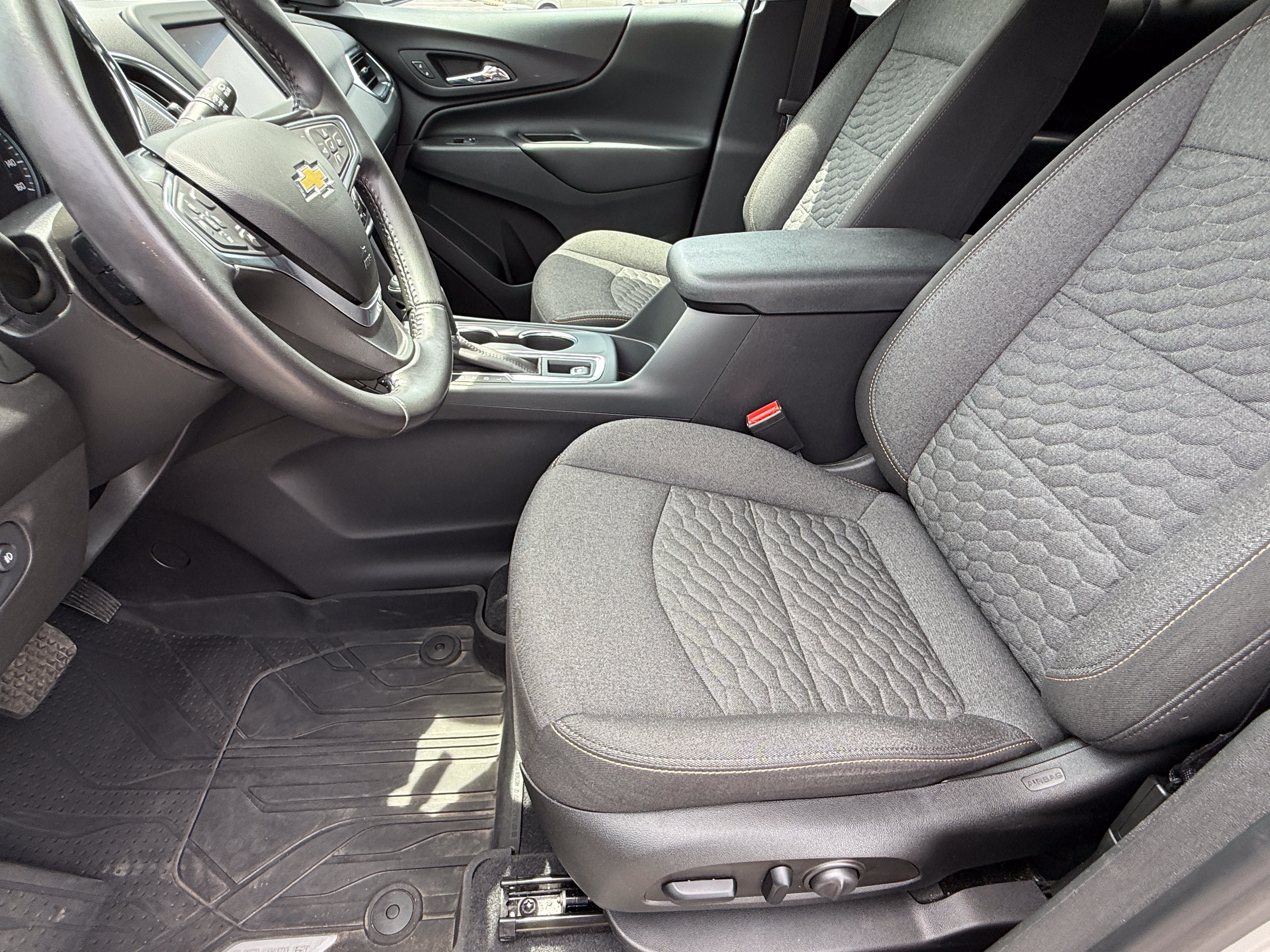 Used 2021 Chevrolet Equinox LT AWD/4WD image 22