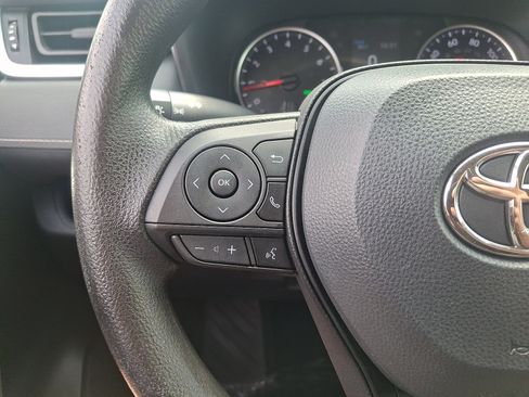Used 2022 Toyota RAV4 XLE AWD/4WD image 20