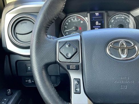 Used 2023 Toyota Tacoma SR5 w/ Technology Package AWD/4WD image 28