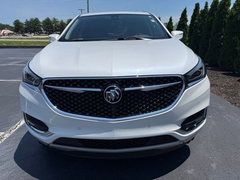 Used 2019 Buick Enclave Avenir w/ Avenir Technology Package FWD image 7