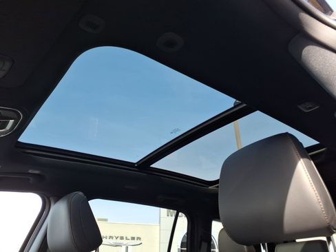 New 2026 Jeep Cherokee Limited image 8