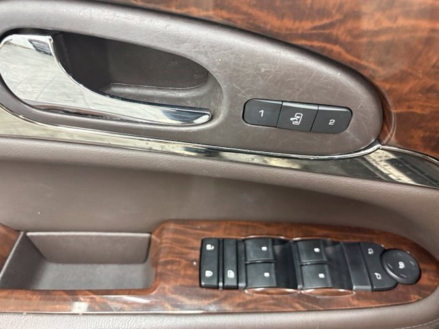 Used 2016 Buick Enclave Leather FWD image 19