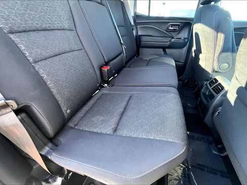 Used 2023 Honda Ridgeline Sport image 19