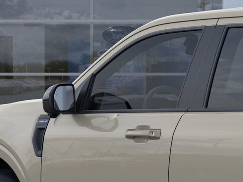 New 2025 Ford Maverick Lariat w/ Black Appearance Package AWD/4WD image 21