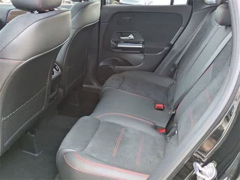 New 2025 Mercedes-Benz GLA 250 GLA 250 image 5