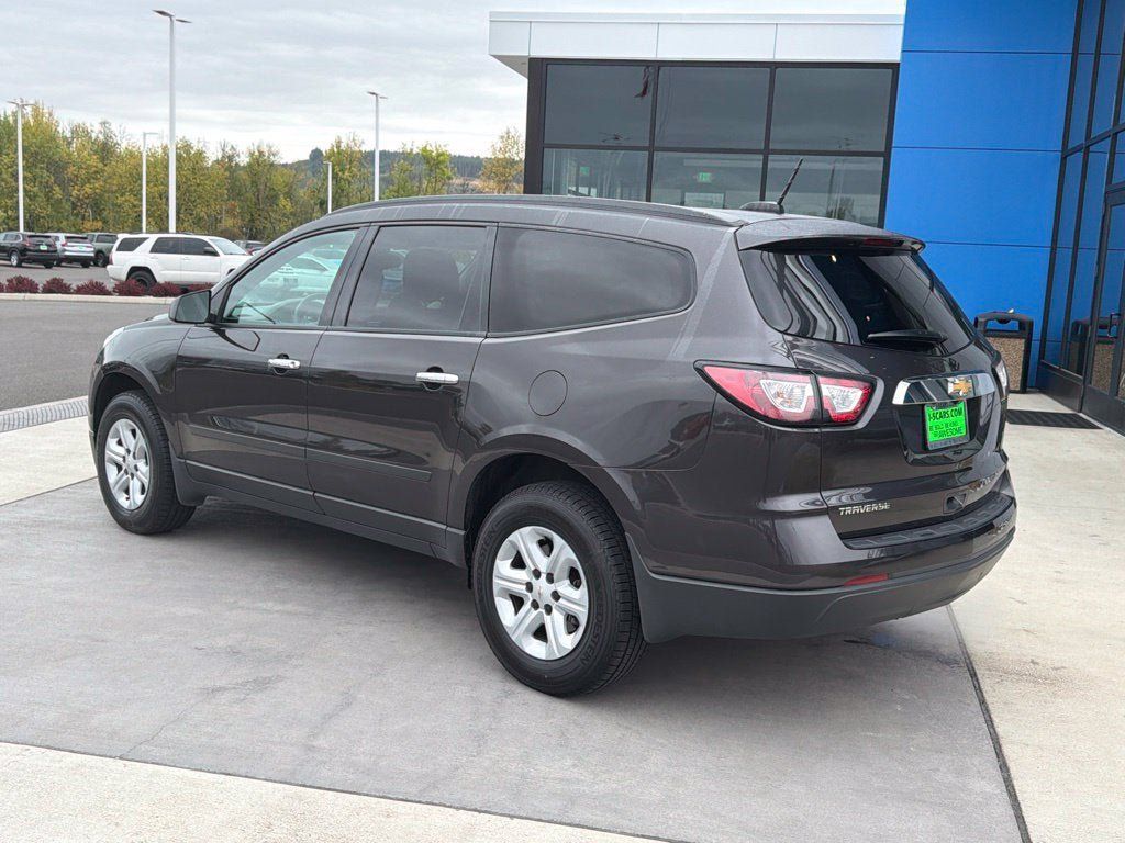 Used 2017 Chevrolet Traverse LS FWD image 8