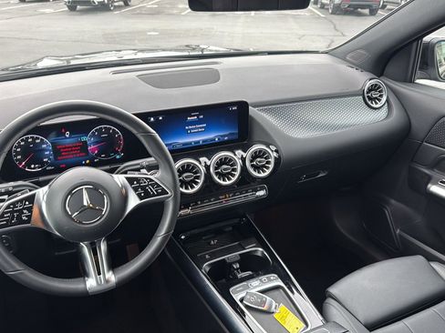 Used 2025 Mercedes-Benz GLA 250 GLA 250 image 25