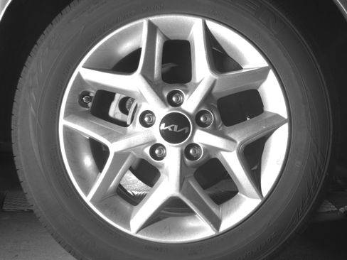 Used 2025 Kia Soul LX w/ LX Technology Package FWD image 15