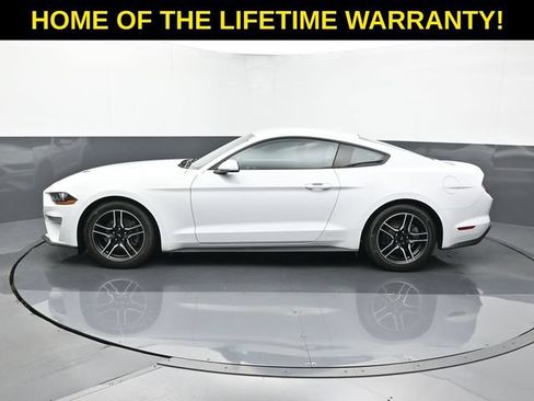 Used 2023 Ford Mustang Coupe RWD image 4
