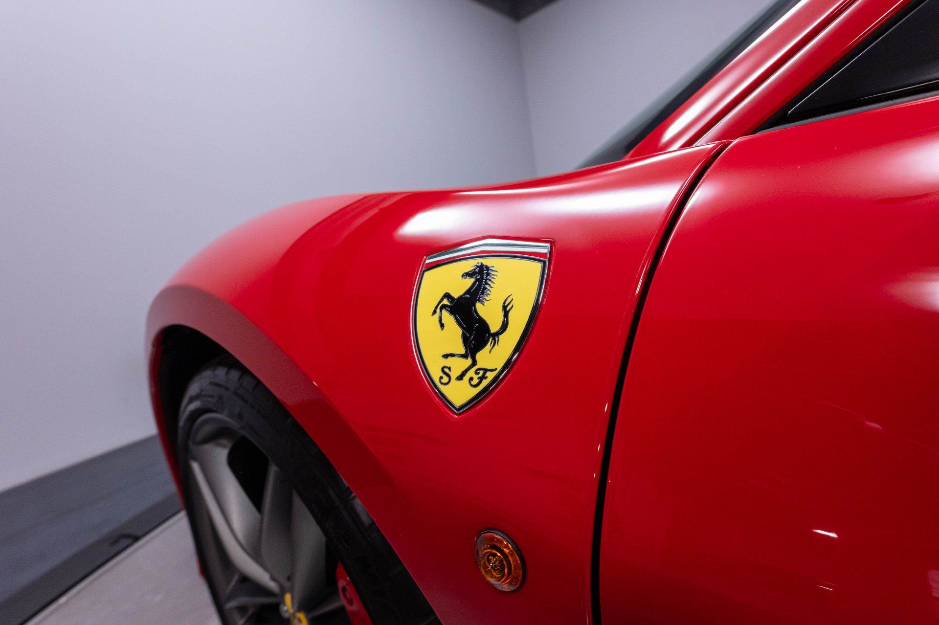 Used 2018 Ferrari 488 GTB RWD image 43