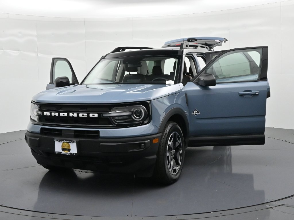 Certified 2024 Ford Bronco Sport Outer Banks w/ Tech Package AWD/4WD image 25