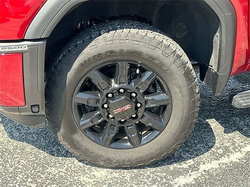 Used 2024 GMC Sierra 2500 AT4 w/ AT4 Premium Plus Package image 31