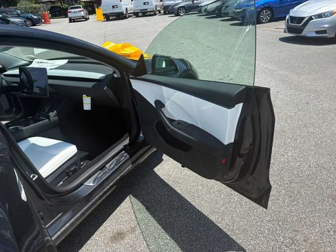 Used 2026 Tesla Model 3 RWD image 22