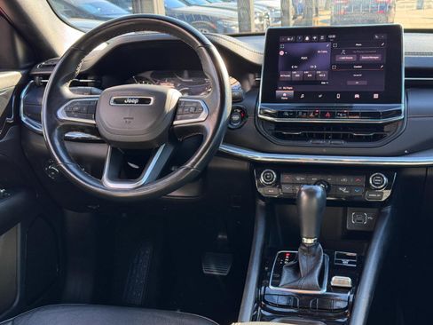 Used 2022 Jeep Compass Limited image 26