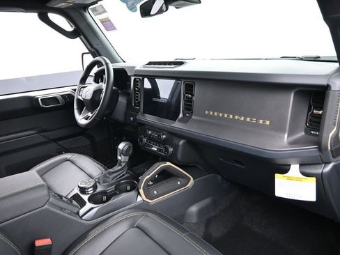 New 2026 Ford Bronco Badlands w/ Sasquatch Package AWD/4WD image 31