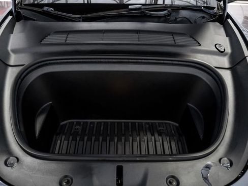 Used 2021 Tesla Model Y Long Range image 53