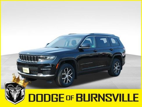 Used 2023 Jeep Grand Cherokee L Limited w/ MOPAR Finishing Package AWD/4WD image 3