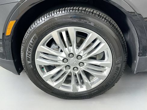 Used 2017 Cadillac XT5 Premium Luxury w/ Advanced Security Package FWD image 31