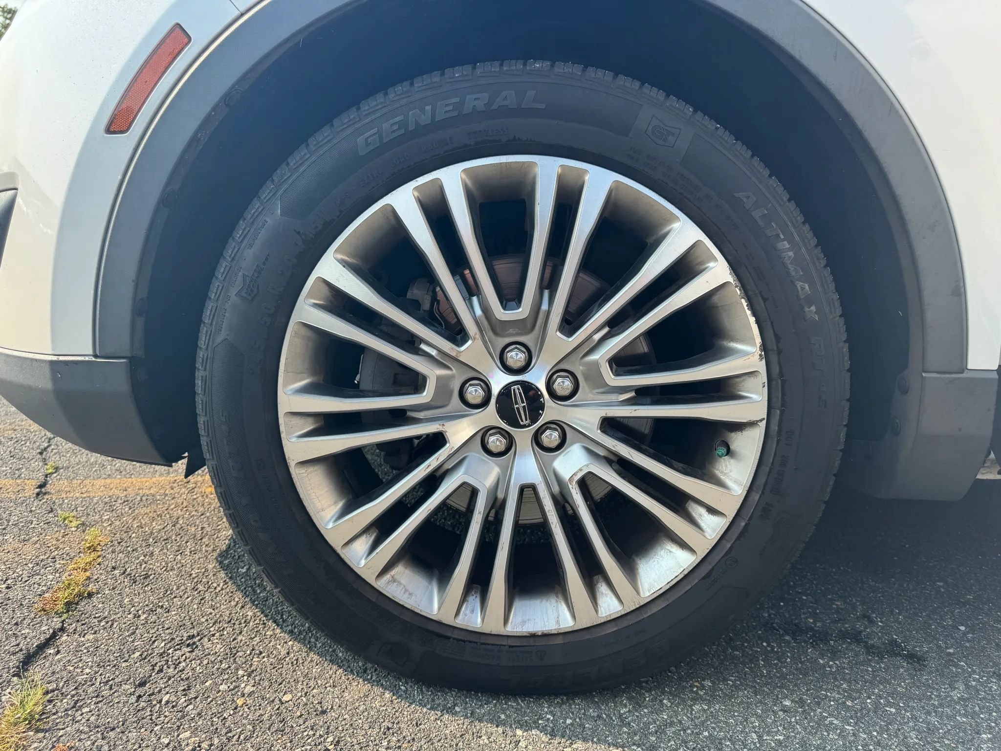 Used 2017 Lincoln MKX Reserve w/ Lincoln MKX Climate Package AWD/4WD image 29