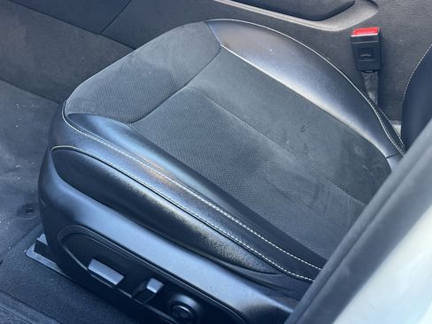 Used 2024 Jeep Grand Cherokee Altitude image 11