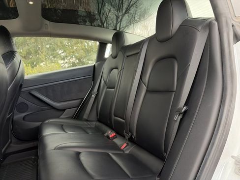Used 2022 Tesla Model 3 Long Range image 14