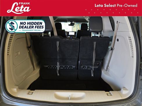 Used 2022 Chrysler Pacifica Touring-L FWD image 22