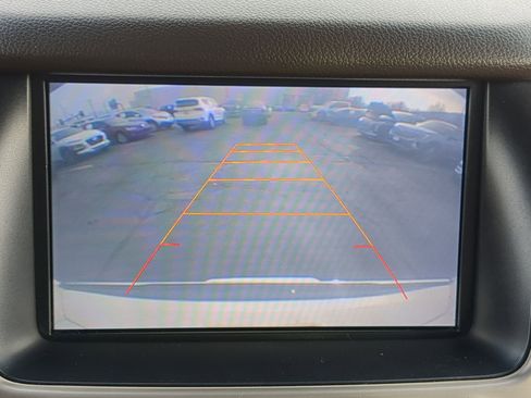 Used 2015 GMC Yukon Denali w/ Premium Package image 23