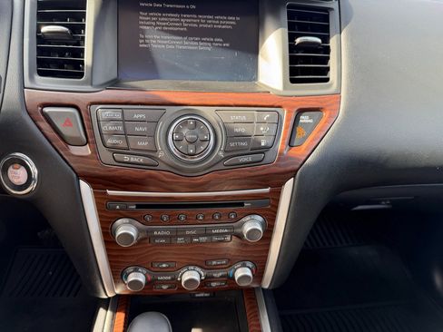 Used 2019 Nissan Pathfinder Platinum image 21