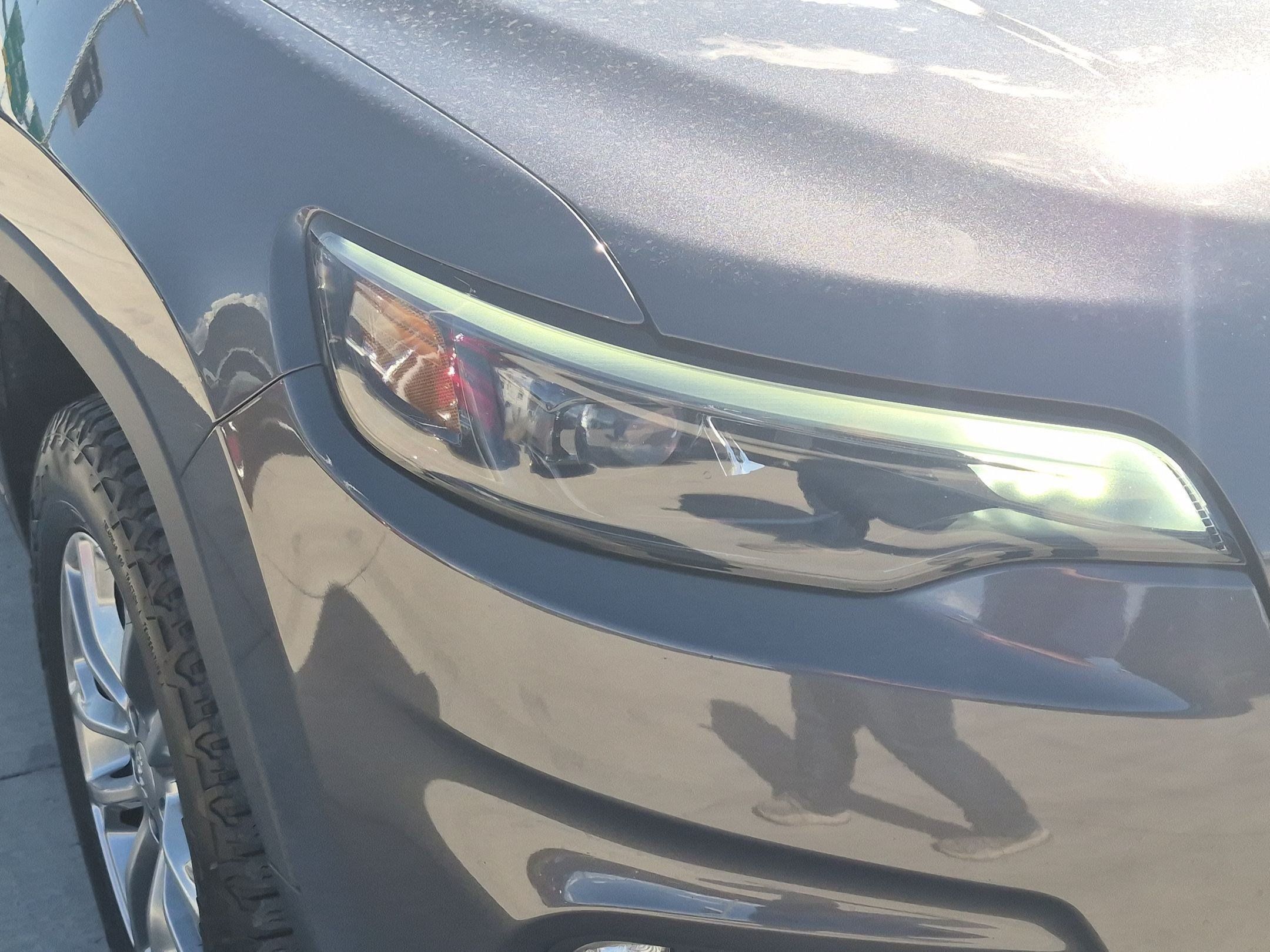 Used 2019 Jeep Cherokee Latitude Plus w/ Comfort/Convenience Group AWD/4WD image 11