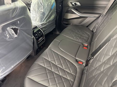 New 2026 BMW X5 xDrive40i w/ M Sport Package AWD/4WD image 16