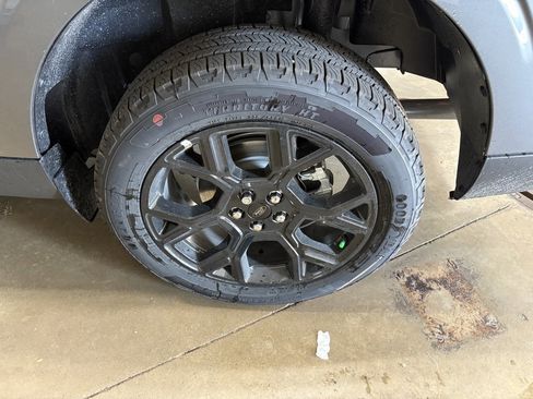 New 2025 Ford Maverick XLT w/ XLT Luxury Package image 23