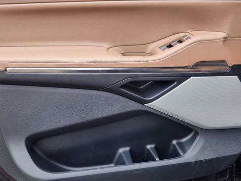New 2026 Lincoln Navigator L Black Label AWD/4WD image 9