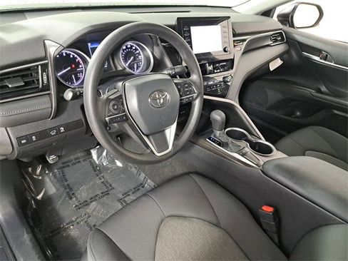 Used 2024 Toyota Camry LE image 18