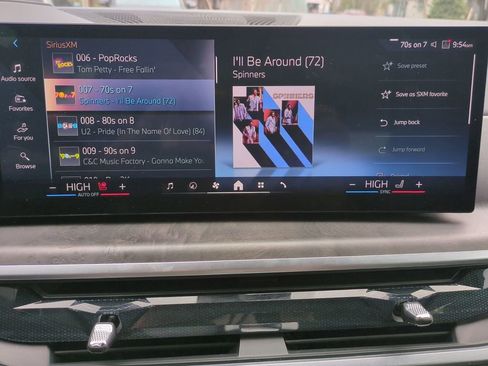 Used 2025 BMW X7 xDrive40i w/ M Sport Package AWD/4WD image 25
