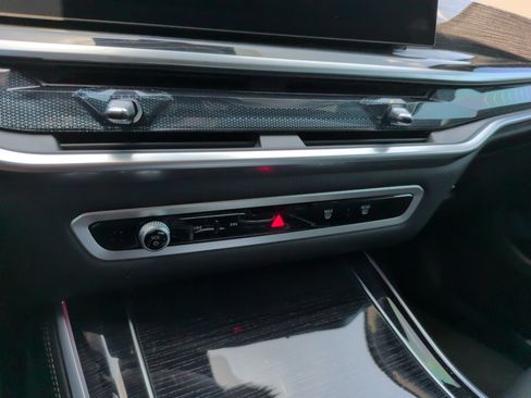 Used 2026 BMW X5 sDrive40i w/ M Sport Package RWD image 19