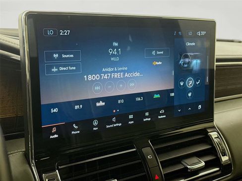 Used 2022 Lincoln Navigator L Black Label AWD/4WD image 11