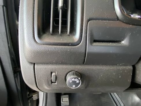 Used 2021 Chevrolet Colorado LT w/ Fleet Safety Package RWD image 16