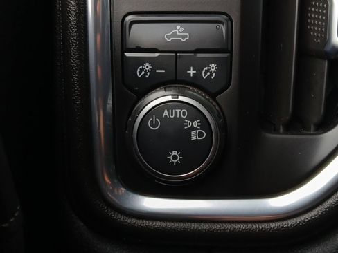 Used 2021 Chevrolet Silverado 1500 LT w/ Z71 Off-Road Package AWD/4WD image 12