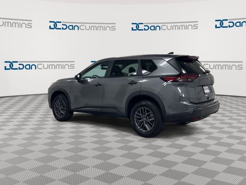 Used 2024 Nissan Rogue S image 6