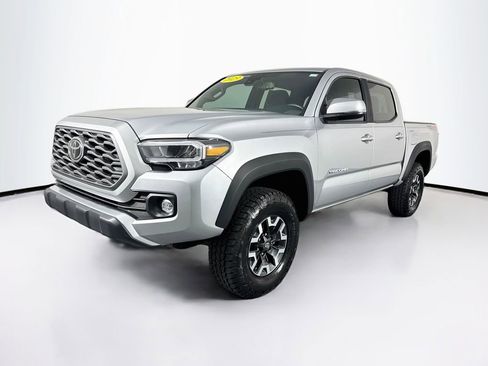 Used 2023 Toyota Tacoma TRD Off-Road AWD/4WD image 3