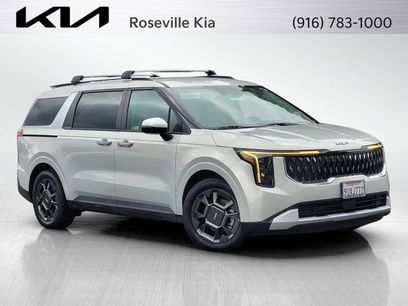 Certified 2025 Kia Carnival EX