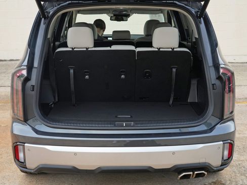 Used 2023 Kia Telluride EX AWD/4WD image 9