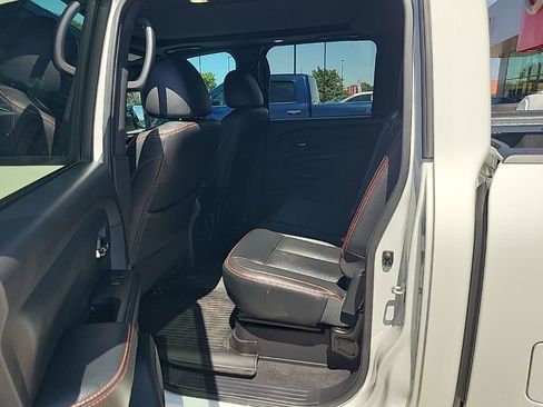 Used 2024 Nissan Titan PRO-4X w/ Pro-4x Convenience Package AWD/4WD image 13