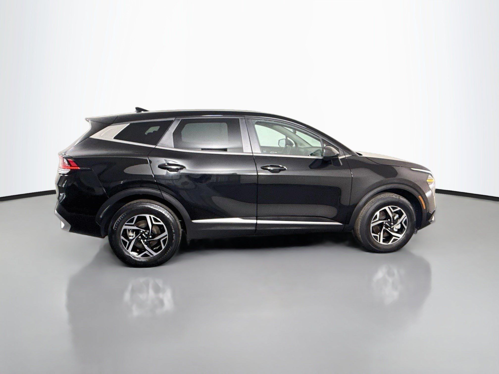 Used 2024 Kia Sportage LX AWD/4WD image 11