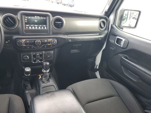 Used 2023 Jeep Wrangler Sport image 17