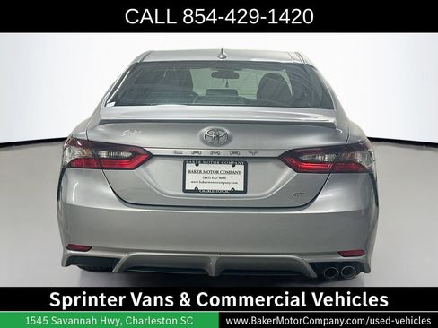 Used 2021 Toyota Camry SE FWD image 10