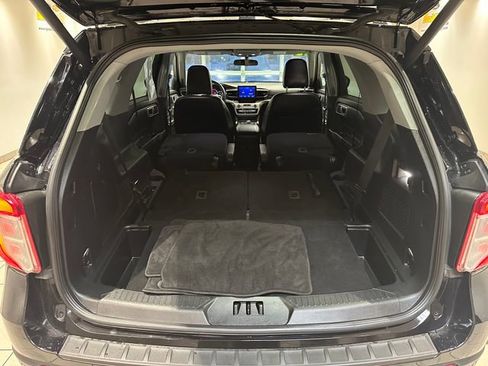Used 2023 Ford Explorer XLT w/ Equipment Group 202A image 22